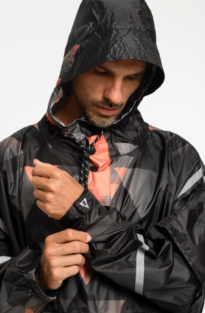 Umweltfreundlicher Regenponcho „Neo Ninja“. 